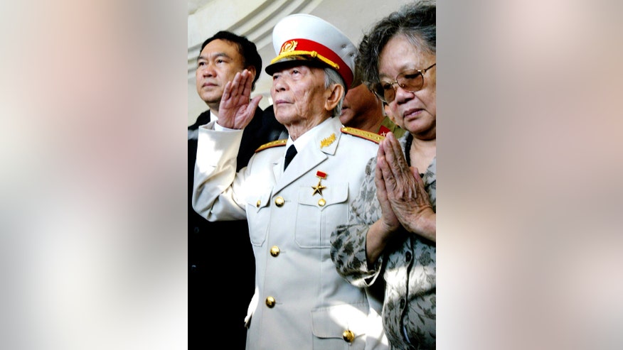 Vietnam Obit Giap_Leff.jpg
